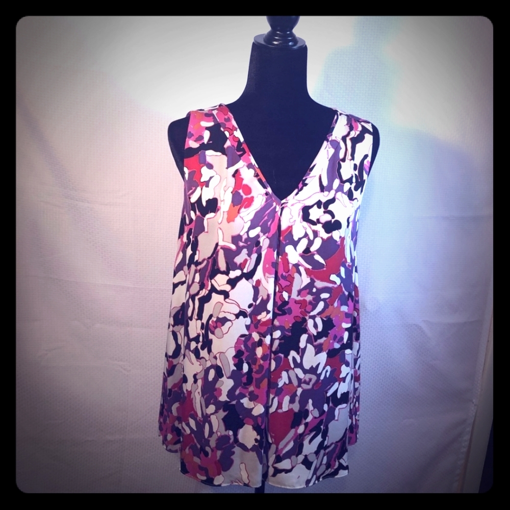 Classiques Entire Double V-neck front pleat top